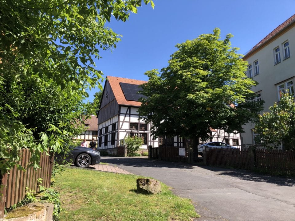 Historisches Pfarrhaus mit Winterkirche in Kassel.